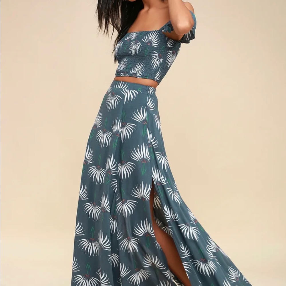 Lulus skirt and crop top set